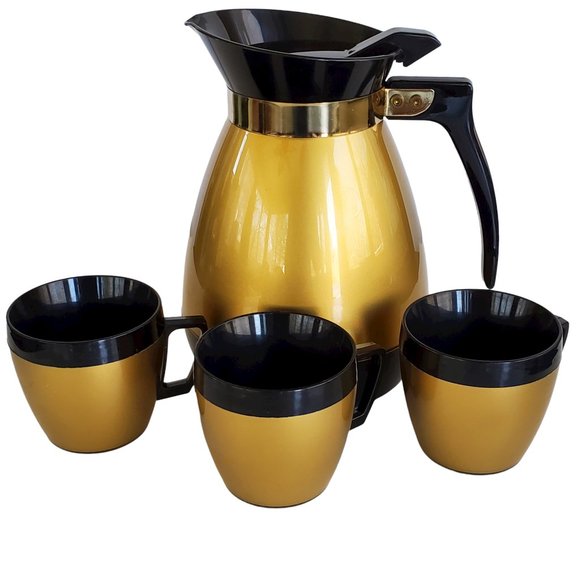 West Bend Thermo Serve Insulated Coffee Cups & Carafe Pitcher Gold Plastic - Picture 1 of 8